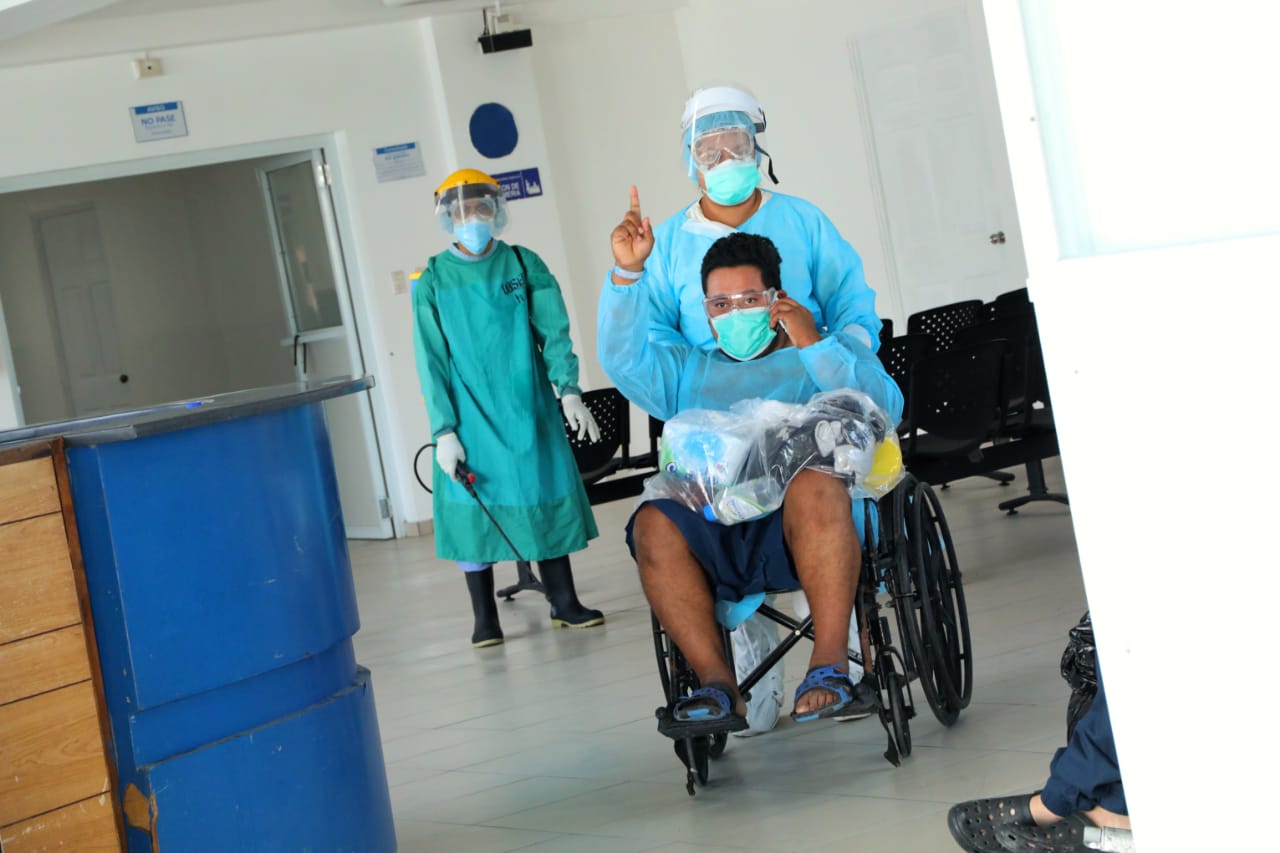 3 pacientes más, del Hospital Rosales, se suman a los recuperados de COVID19 3-pacientes-mas-del-hospital-rosales-se-suman-a-los-recuperados-de-covid19
